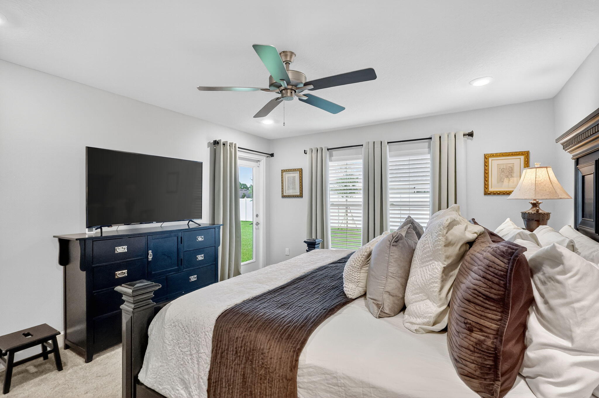 WATERSTONE PHASE THREE - Residential