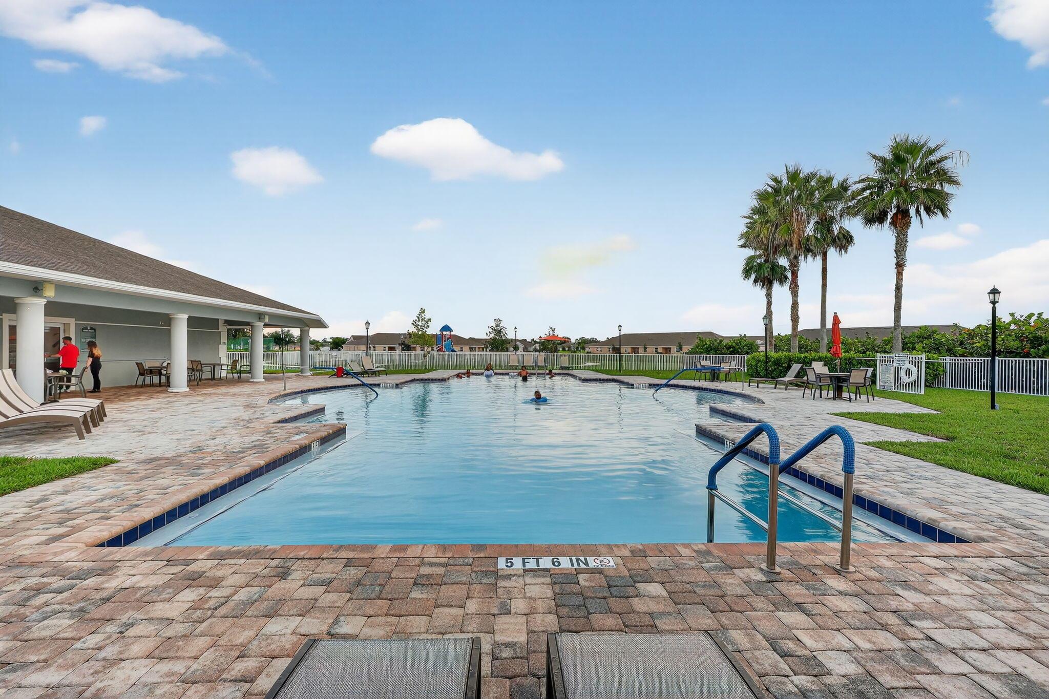 WATERSTONE PHASE THREE - Residential