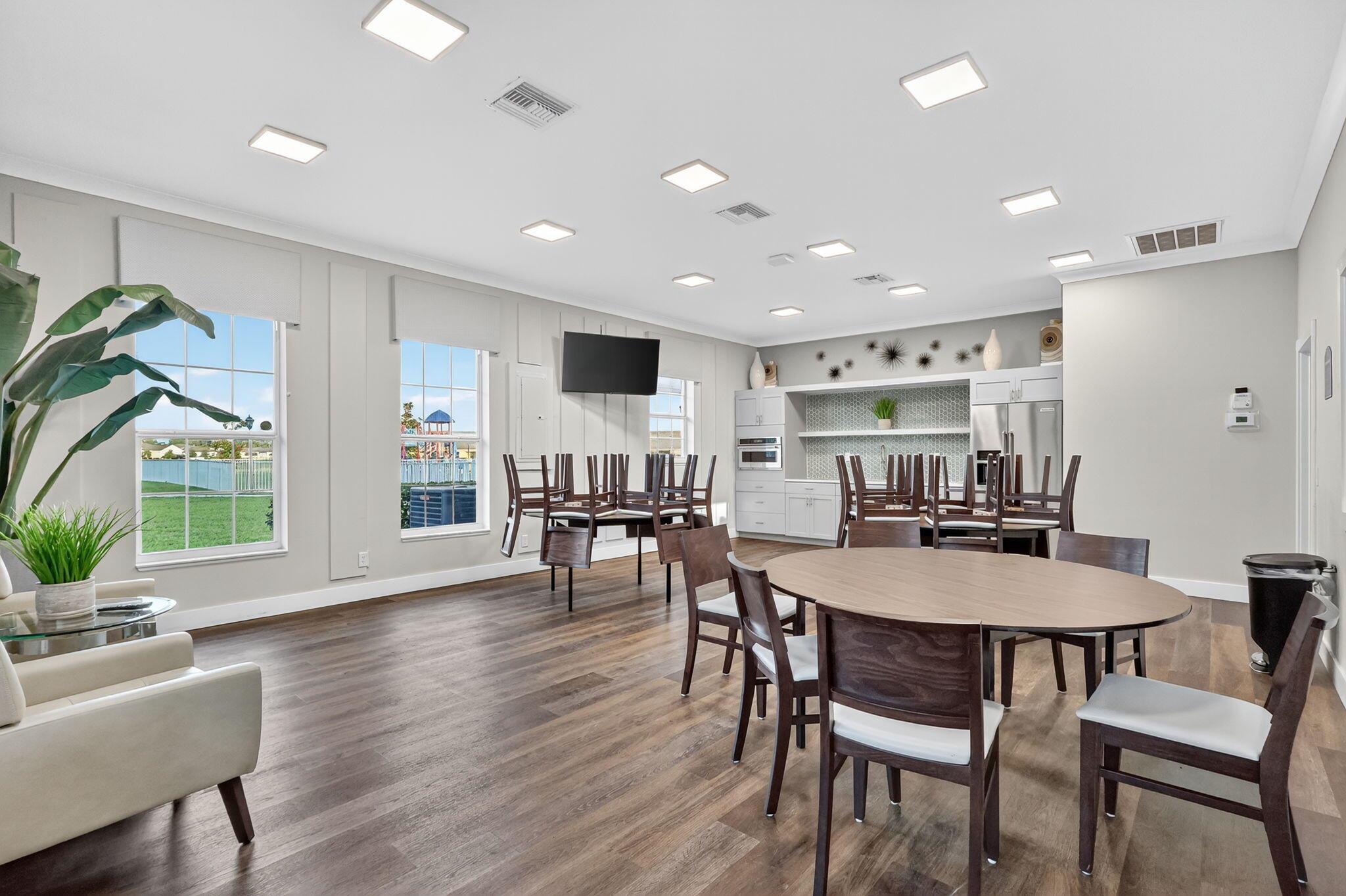 WATERSTONE PHASE THREE - Residential