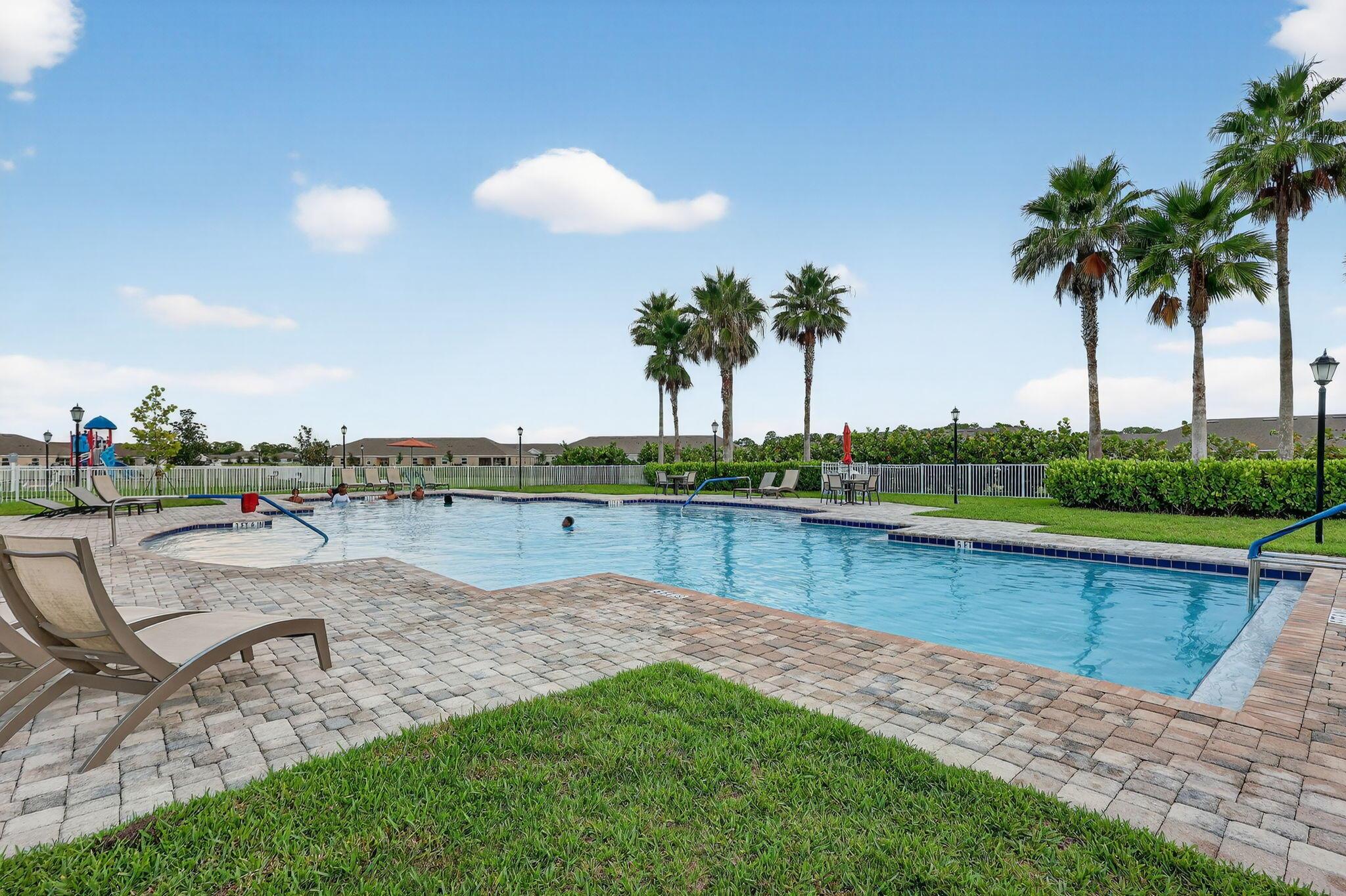 WATERSTONE PHASE THREE - Residential