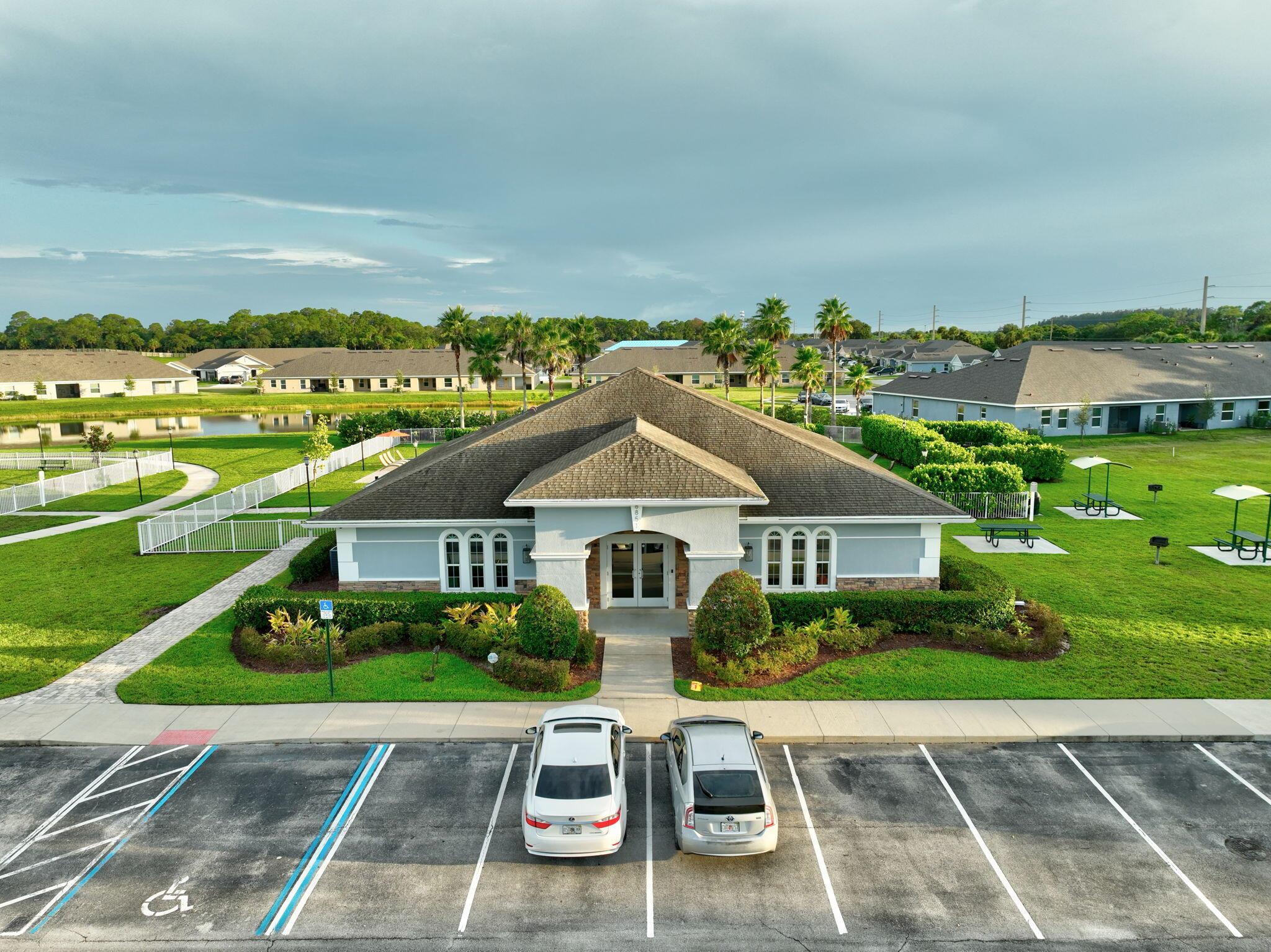 WATERSTONE PHASE THREE - Residential