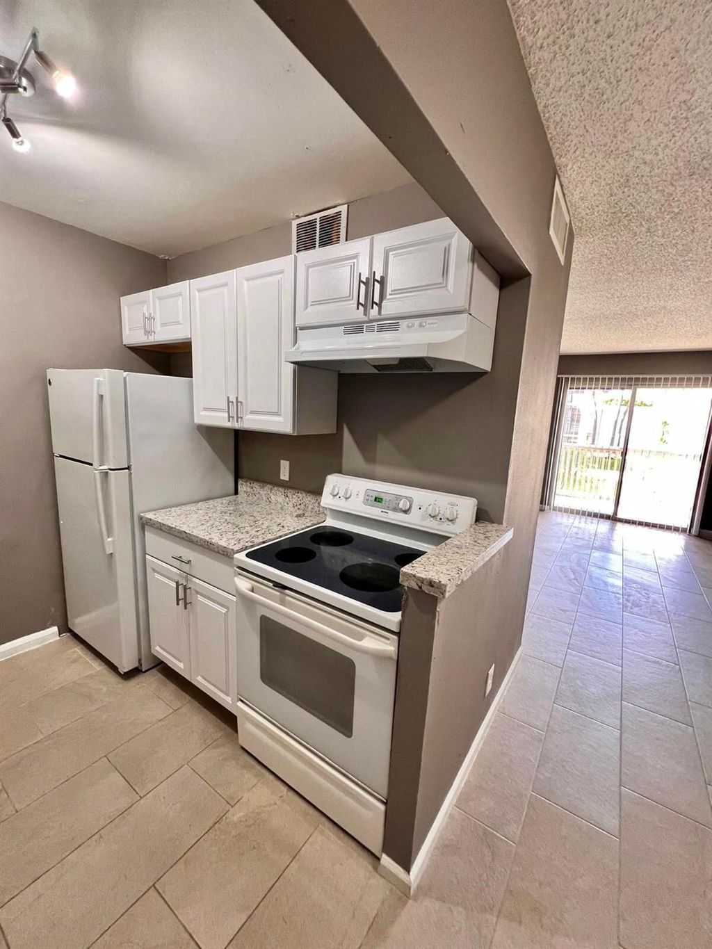 Photo of 1500 N Congress Avenue #A6, West Palm Beach, FL 33401 (MLS # R11006405)