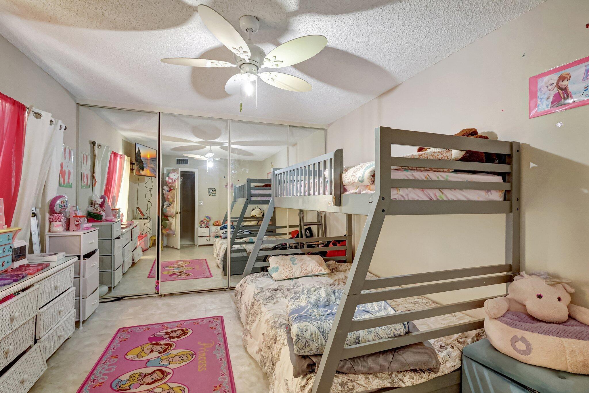 RIVER PINES - Residential