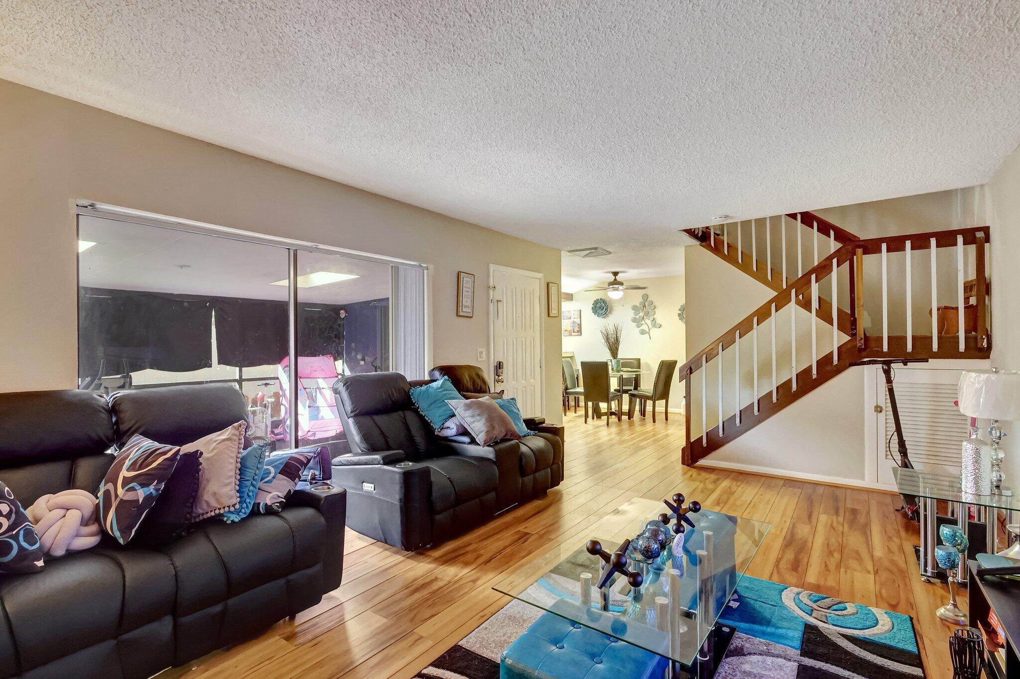 RIVER PINES - Residential