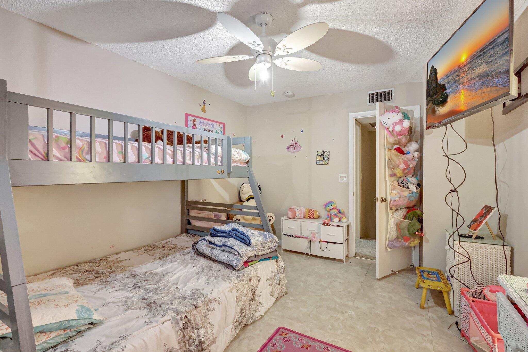 RIVER PINES - Residential