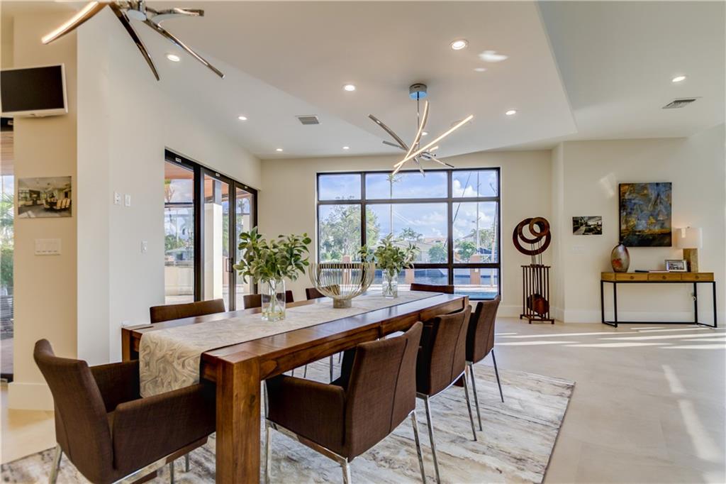 RIO VISTA ISLES - Residential