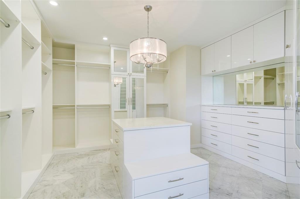 RIO VISTA ISLES - Residential