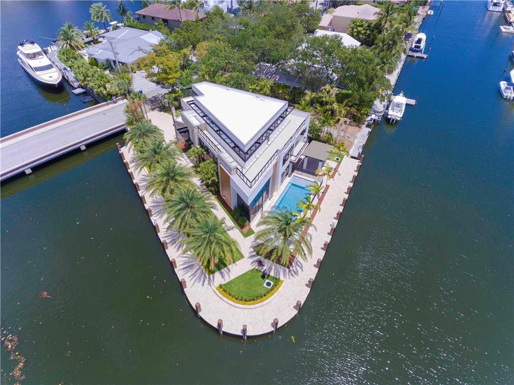 RIO VISTA ISLES - Residential