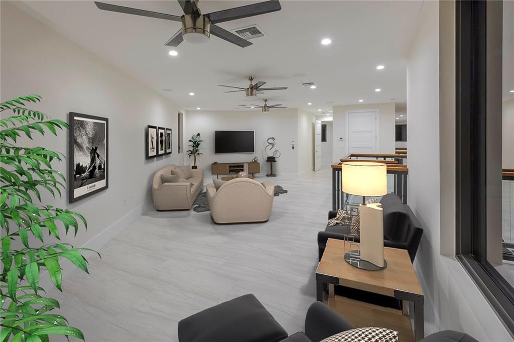 RIO VISTA ISLES - Residential