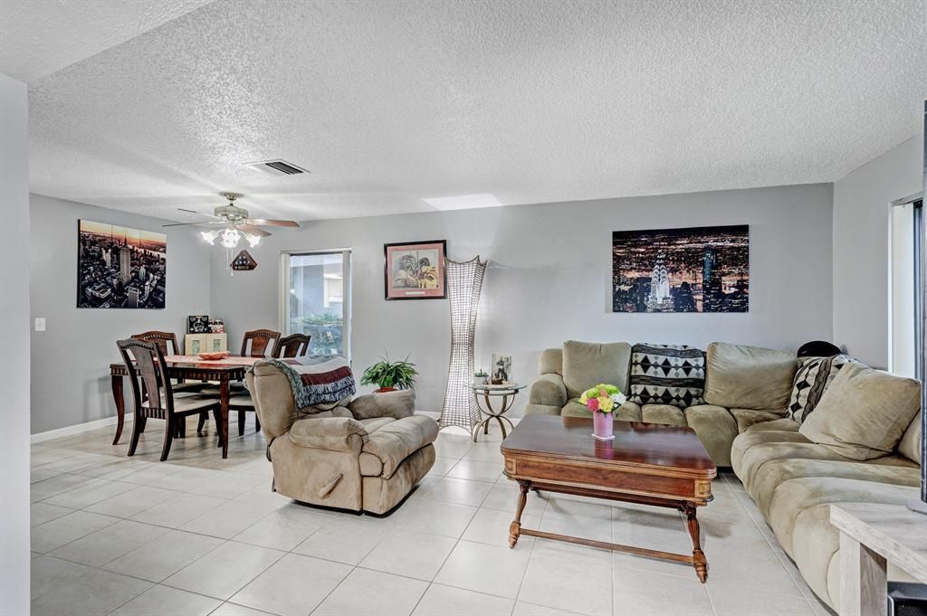 Photo of 503 Sandtree Drive Dr #0, Palm Beach Gardens, FL 33403 (MLS # R10812667)