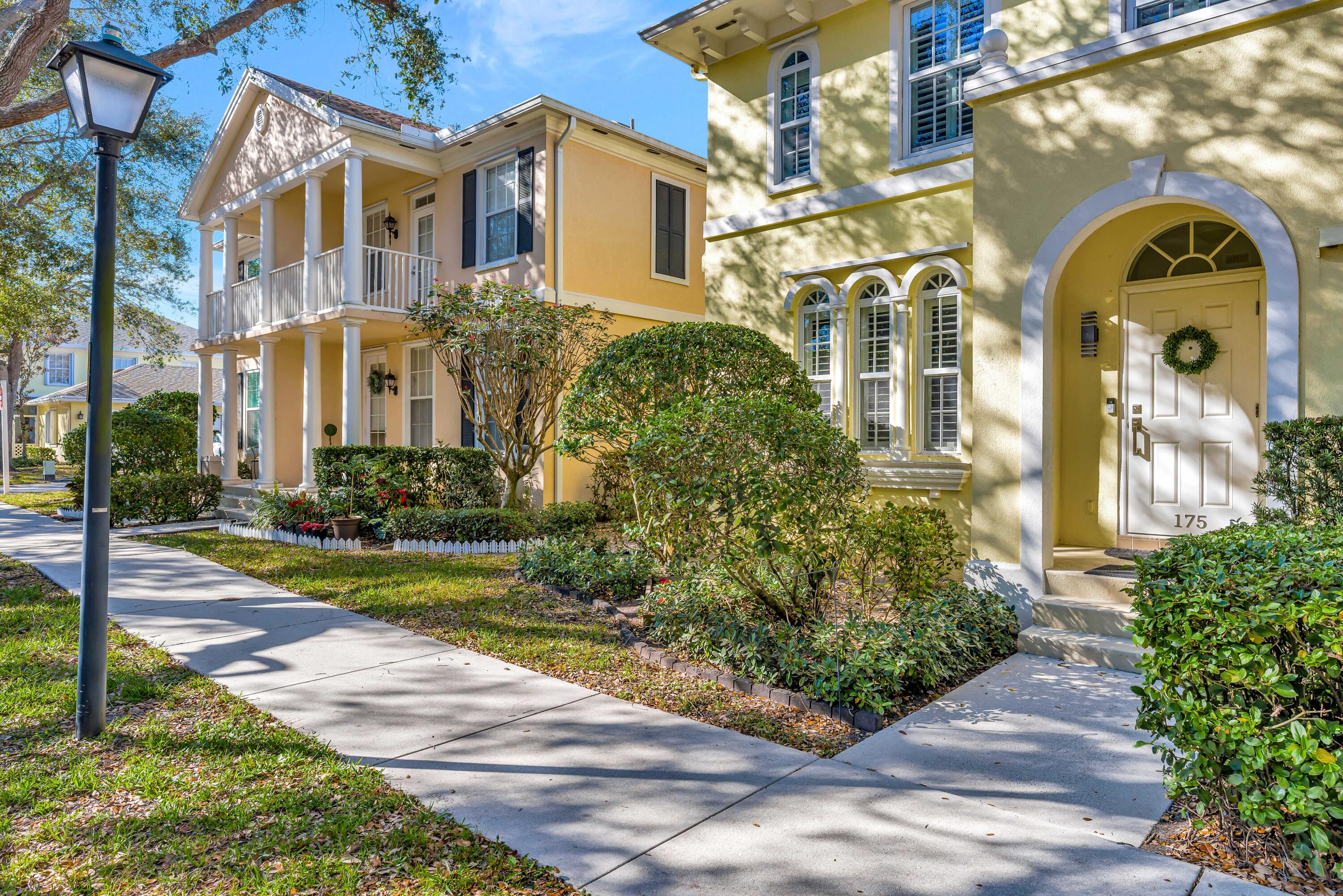 CAMBRIDGE AT ABACOA - Residential