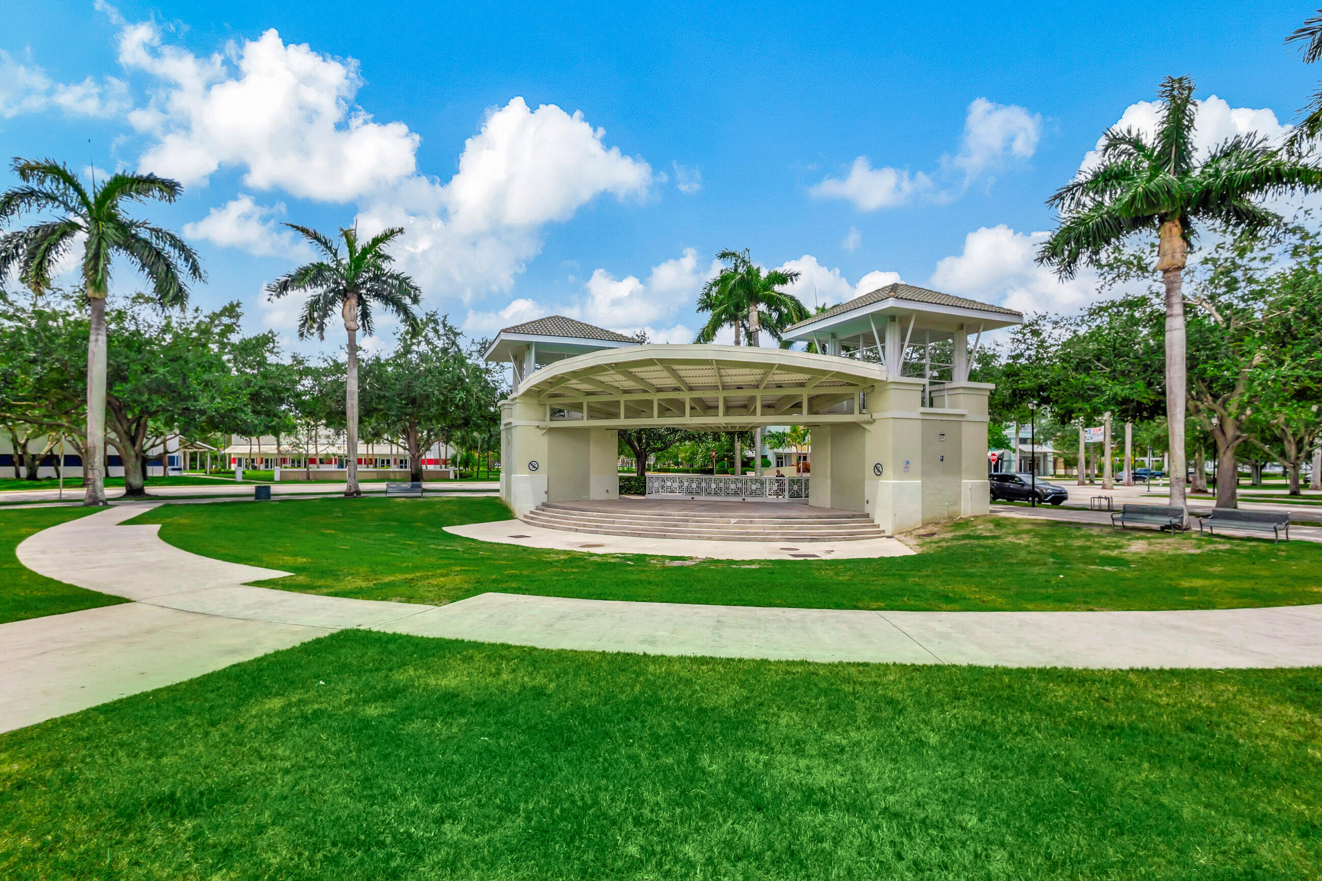 CAMBRIDGE AT ABACOA - Residential