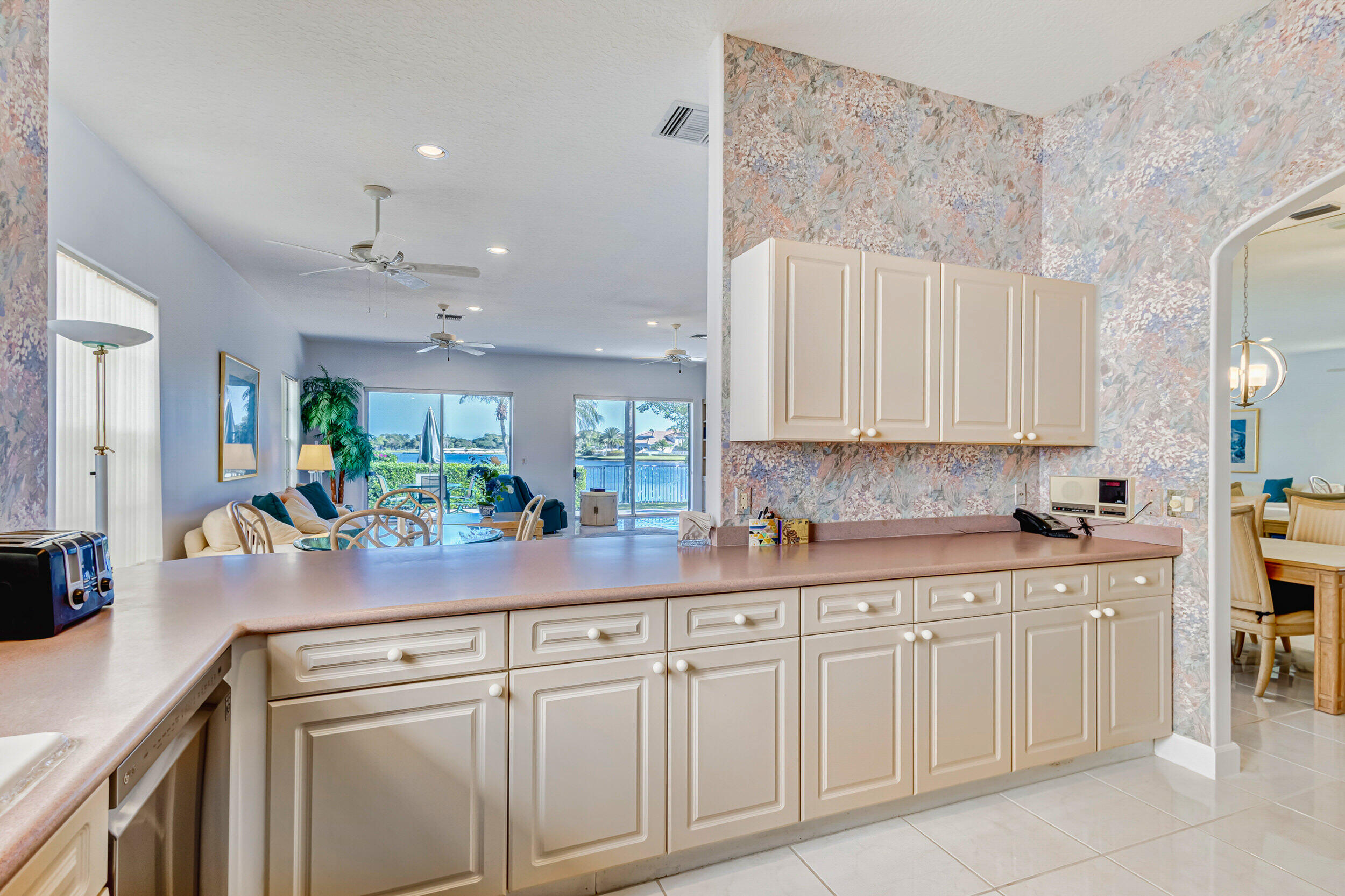 PGA RESORT COMMUNITY OF AUGUSTA AT EAGLETON - Residential Lease