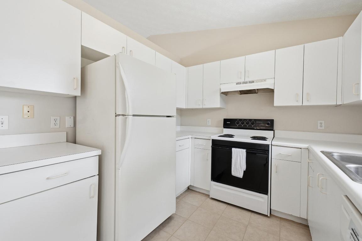 LAKEWOOD PARK UNIT 11 - Residential