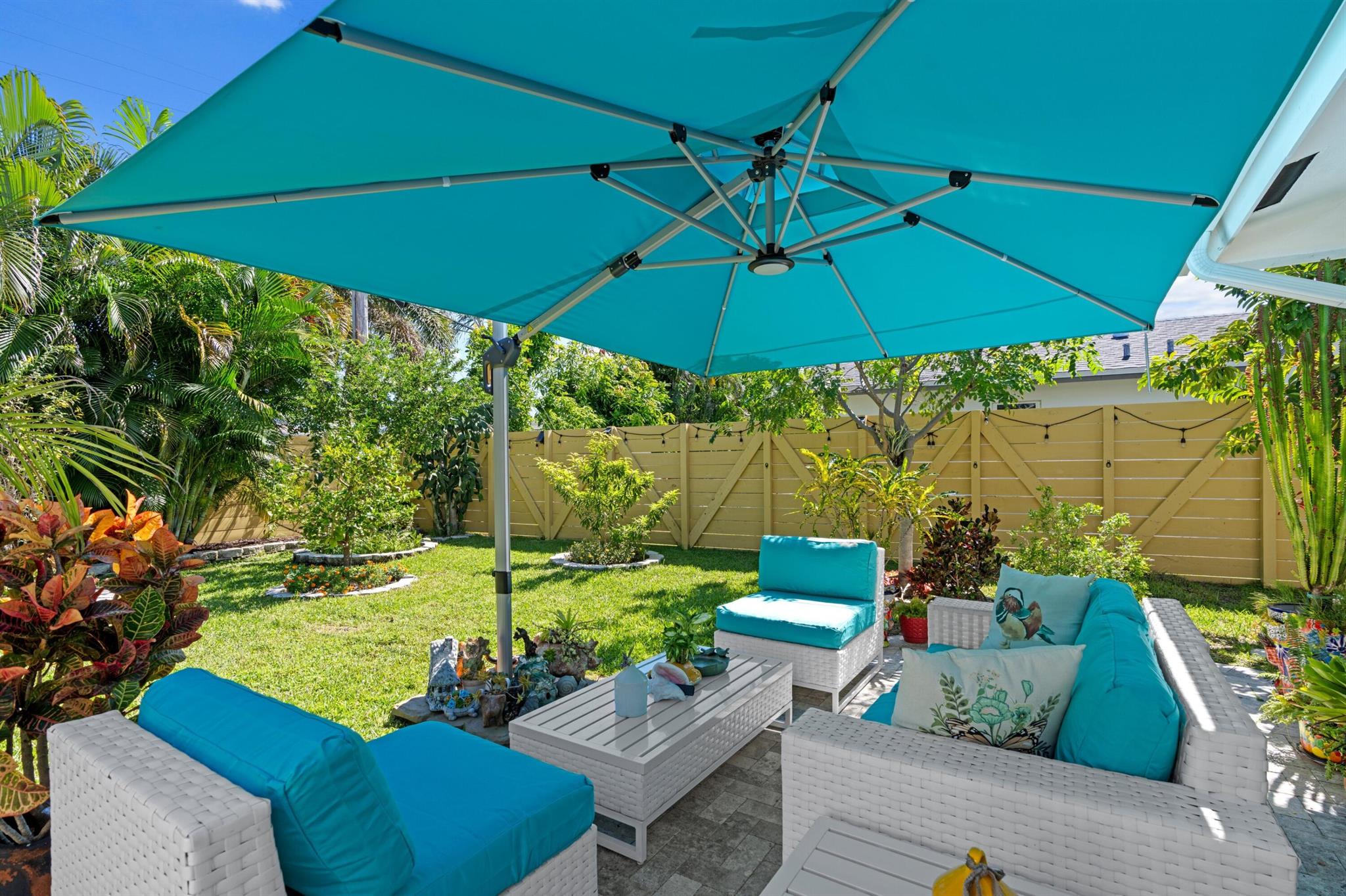 BOCA WOODS - Residential