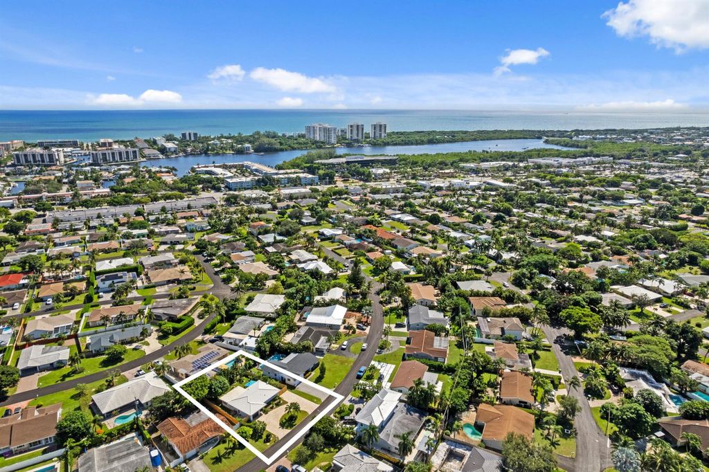 Photo of 2650 NE 26th Terrace, Boca Raton, FL 33431 (MLS # R11132906)