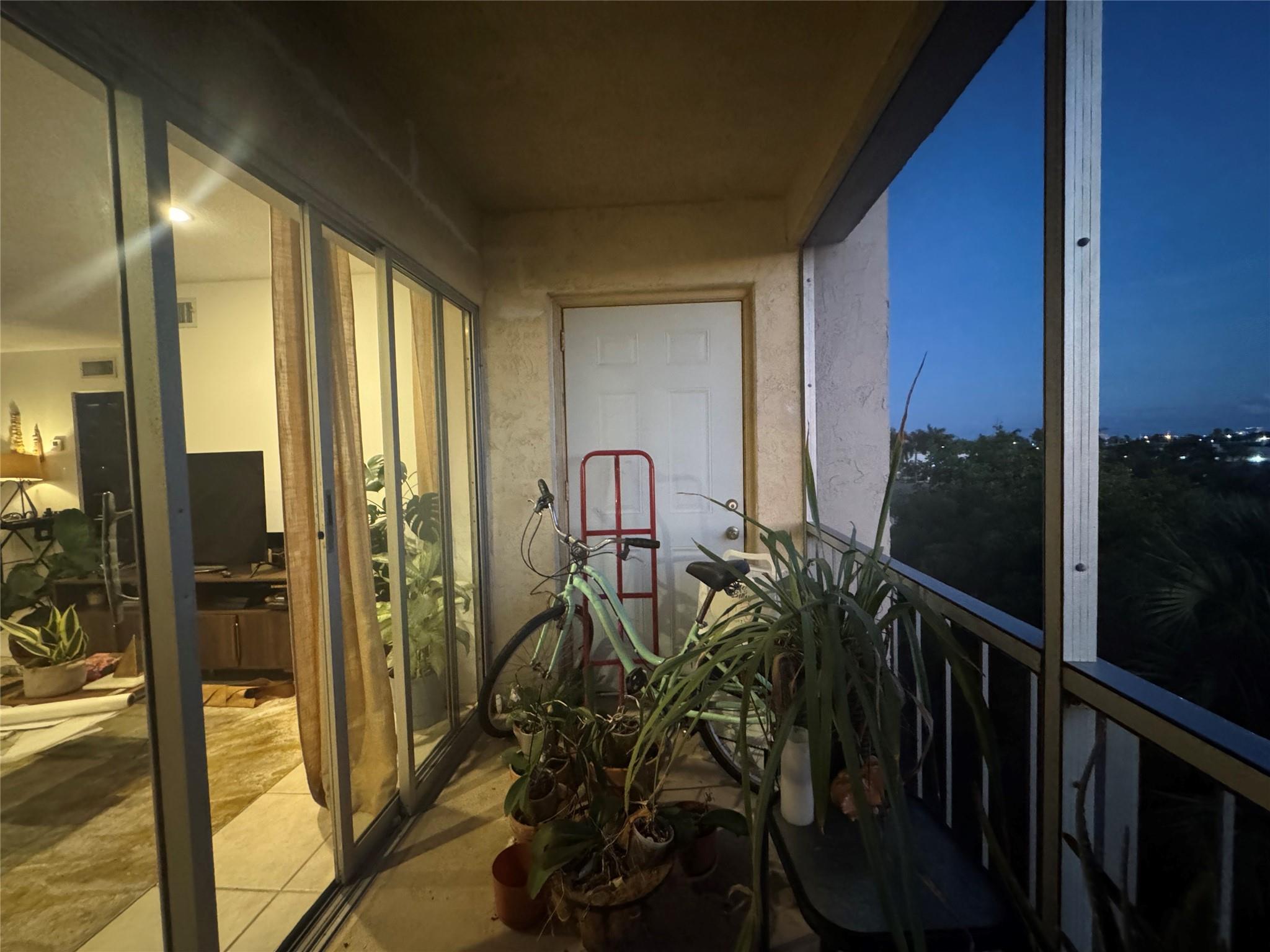 View photos, virtual tours, details... 505 Spencer Dr 307