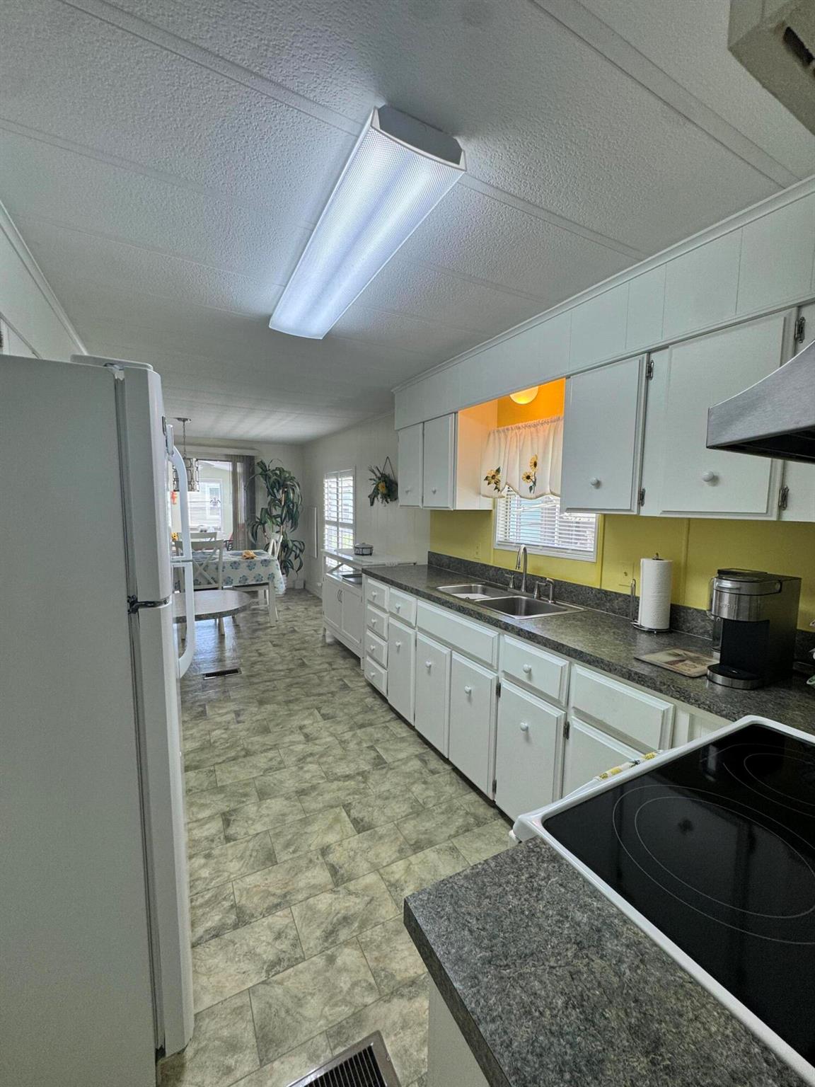 Spanish Lakes Country Clu - Residential