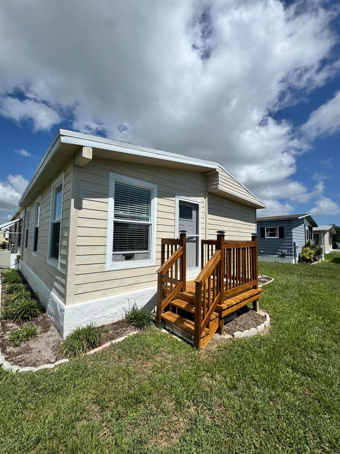 Spanish Lakes Country Clu - Residential