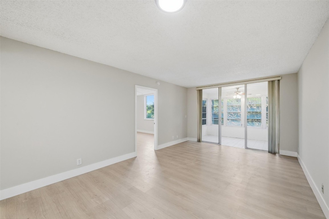 Pine Island Ridge Condo - Residential