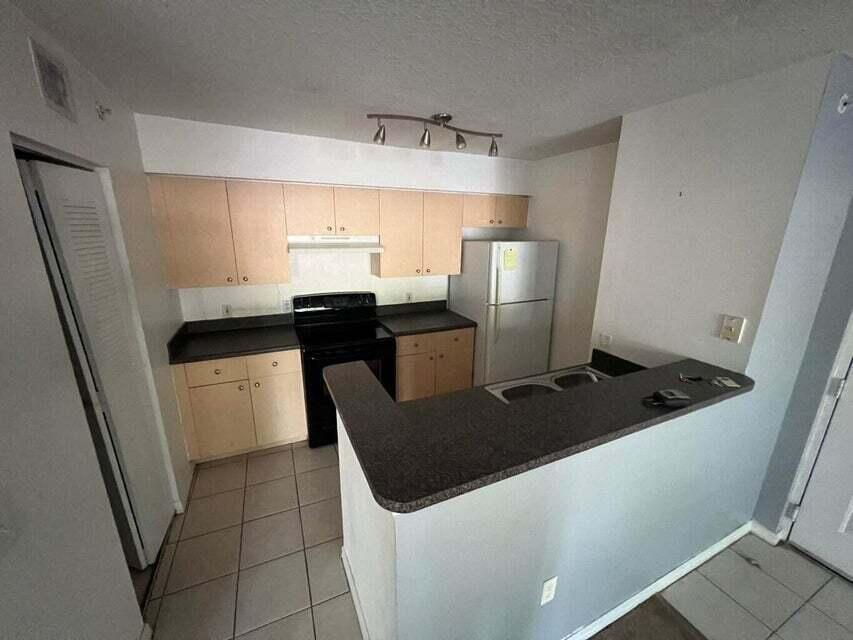 4241 San Marino Boulevard 103
