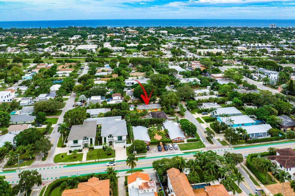 Photo of 213 NE 9th Street, Delray Beach, FL 33444 (MLS # R11045880)