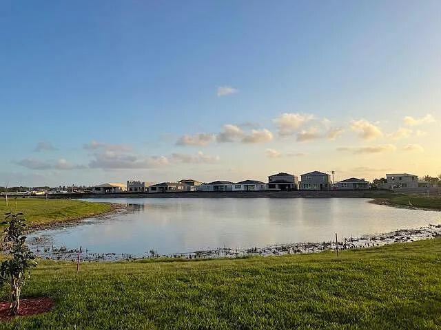 PRESERVE AT TRADITION - Residential Lease