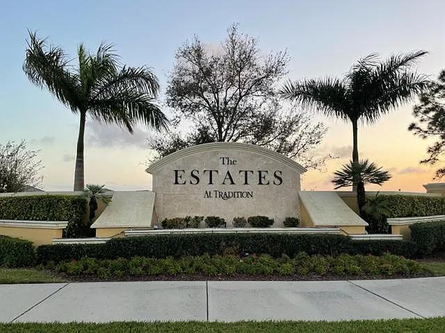 PRESERVE AT TRADITION - Residential Lease