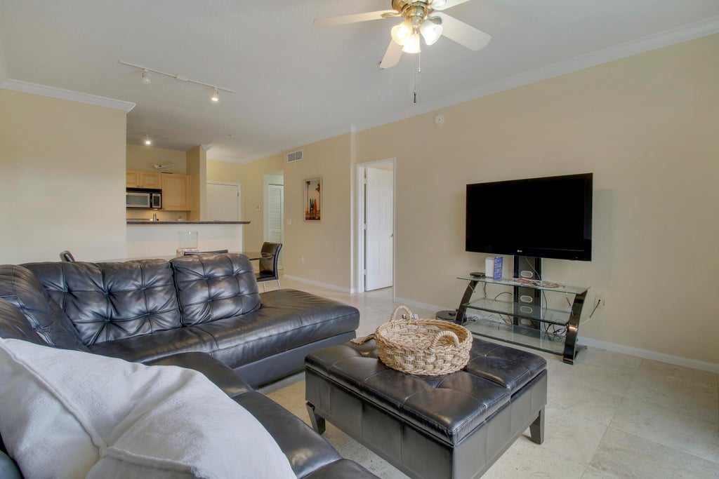 Photo of 580 S SAPODILLA Avenue #305, West Palm Beach, FL 33401 (MLS # B26093387)