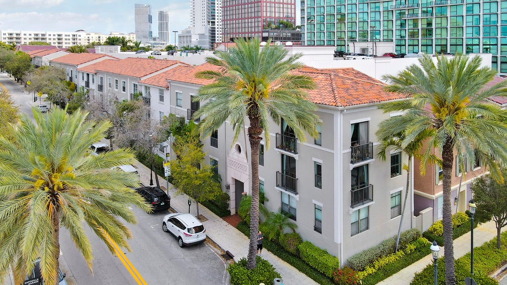 Photo of 580 S SAPODILLA Avenue #305, West Palm Beach, FL 33401 (MLS # B26093387)