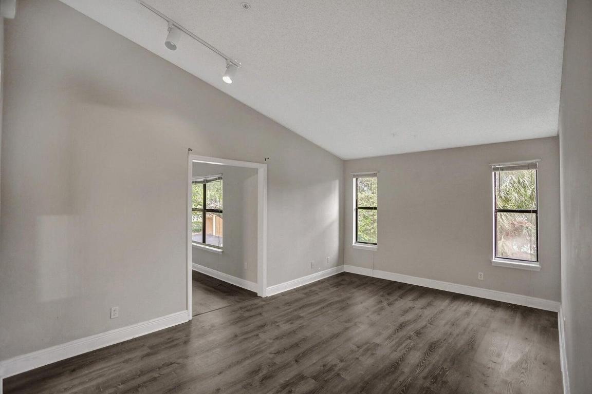 Boynton Landings - Residential Lease