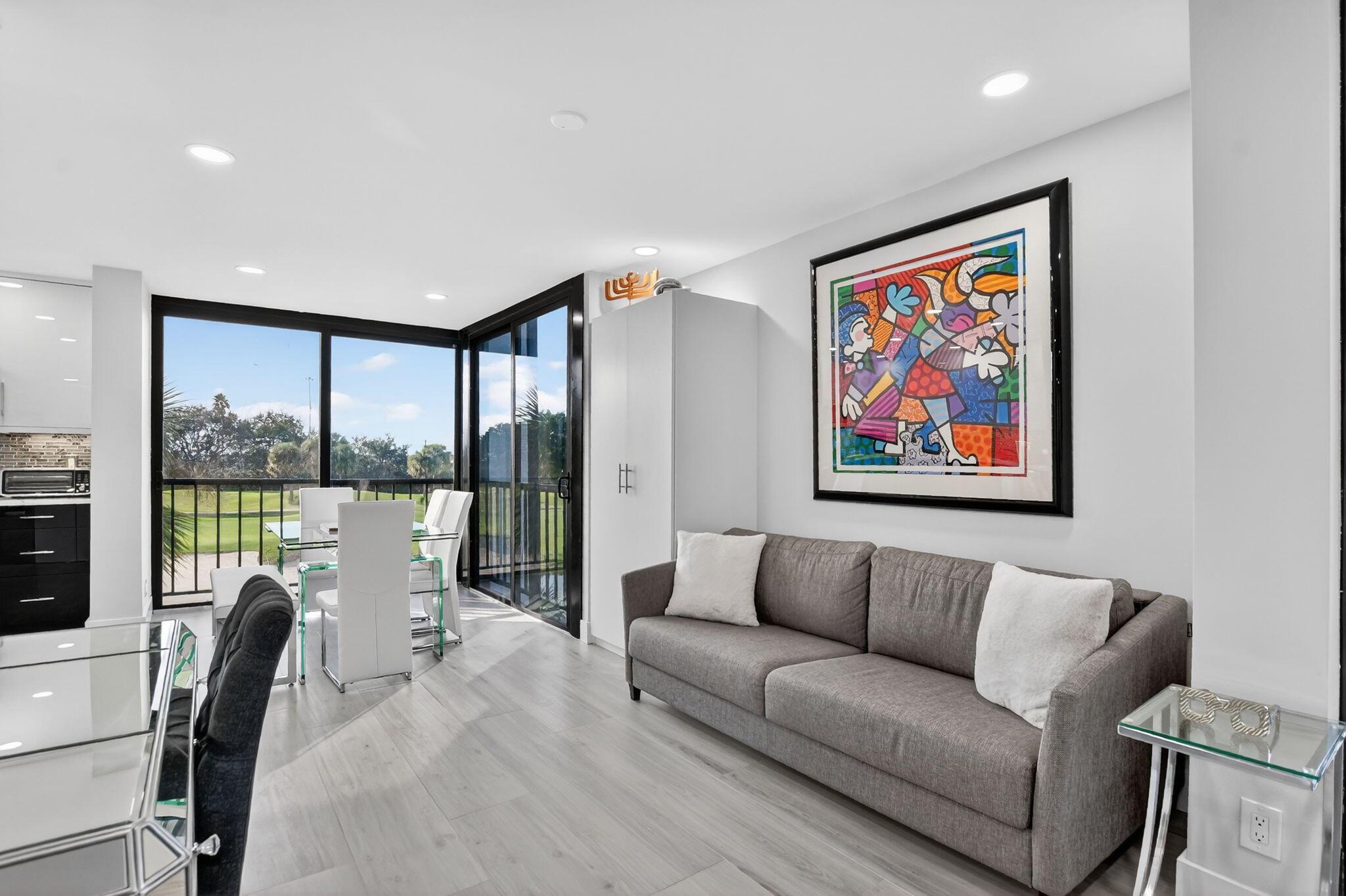 LAKEWOOD MIDRISE CONDO - Residential Lease