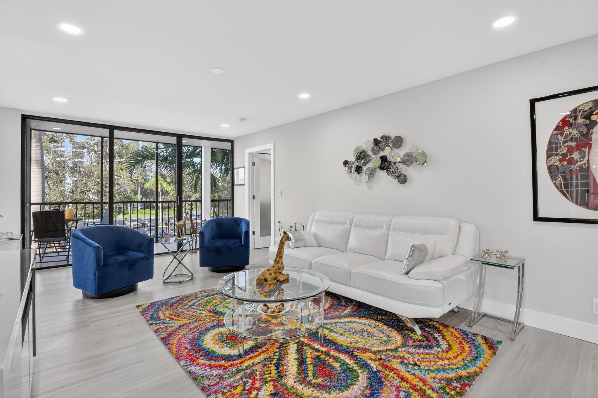 LAKEWOOD MIDRISE CONDO - Residential Lease