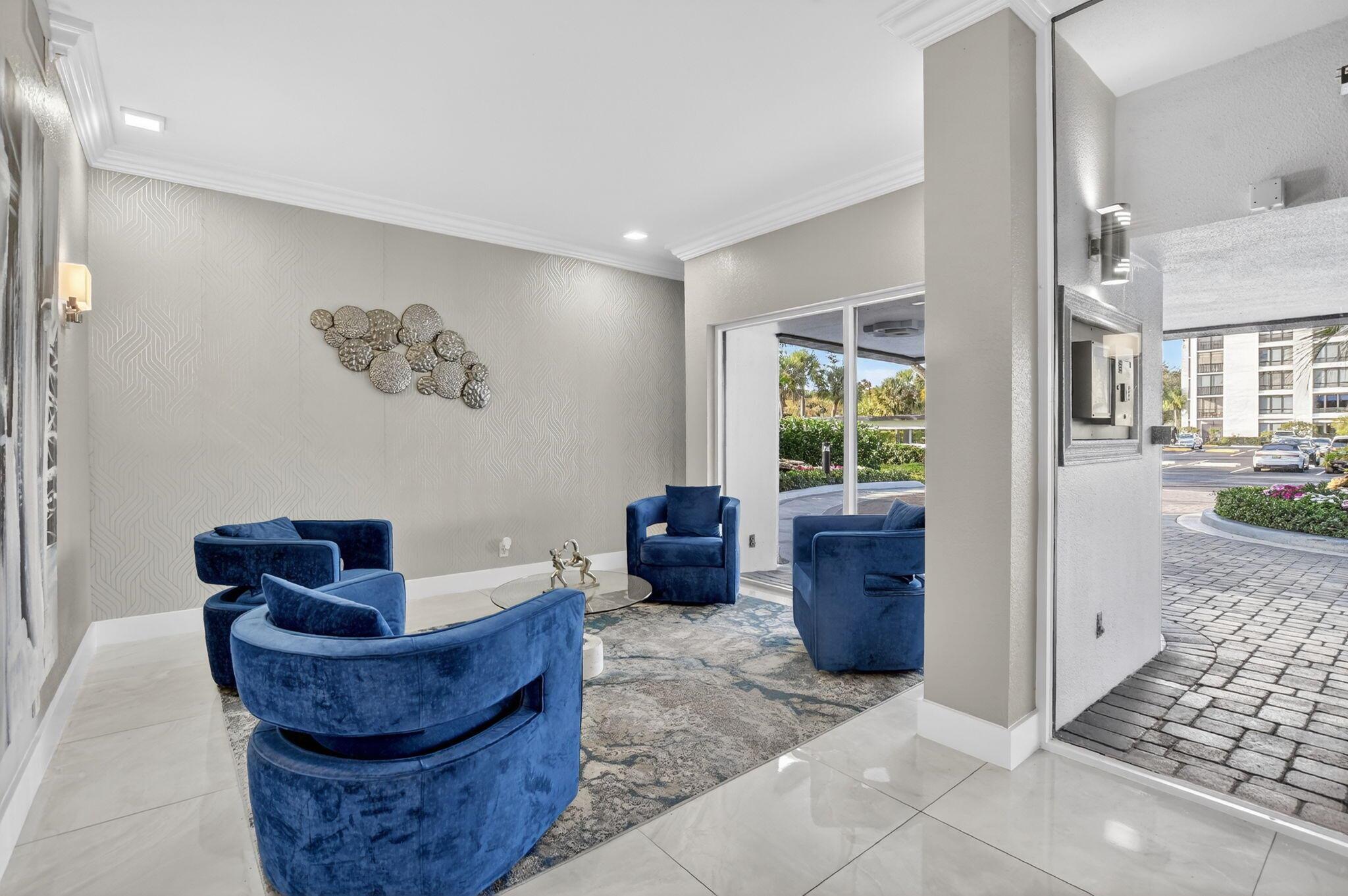 LAKEWOOD MIDRISE CONDO - Residential Lease