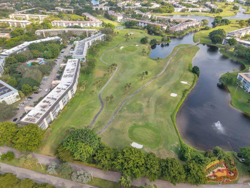 Photo of 3003 PORTOFINO Isle #K1, Coconut Creek, FL 33066 (MLS # B26067793)