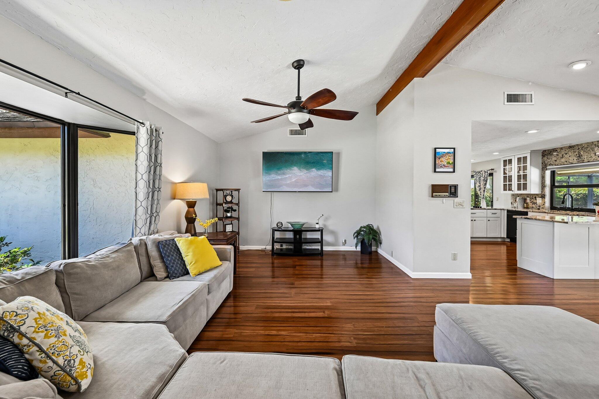 MEADOW WOOD OF THE LANDINGS AT WELLINGTO - Residential