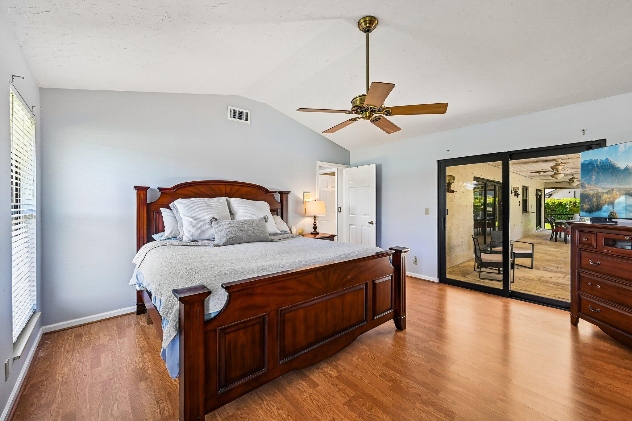 MEADOW WOOD OF THE LANDINGS AT WELLINGTO - Residential