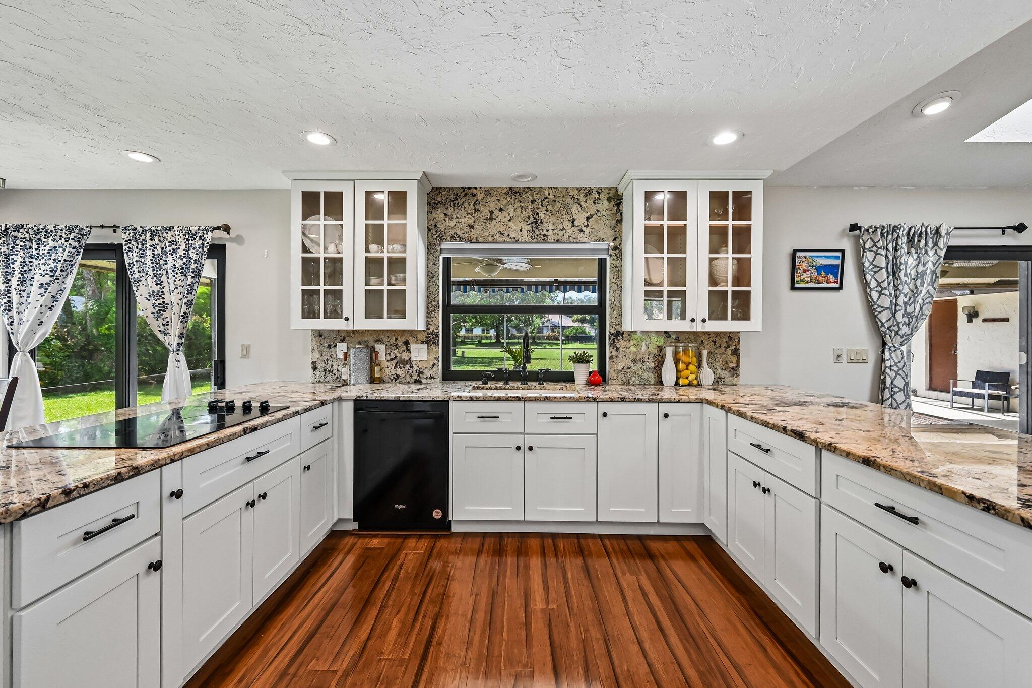 MEADOW WOOD OF THE LANDINGS AT WELLINGTO - Residential