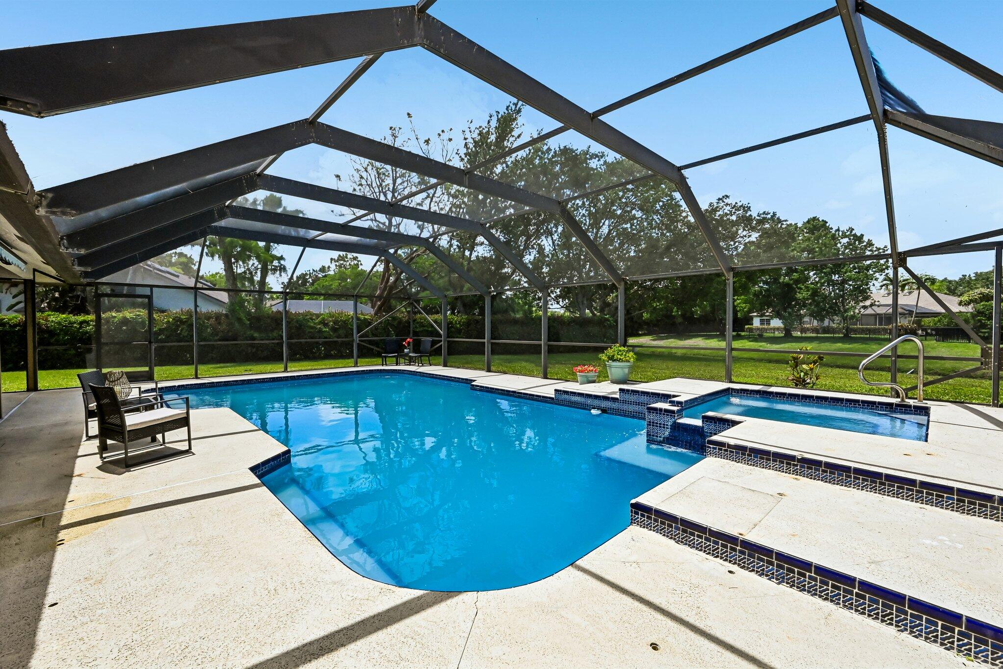 MEADOW WOOD OF THE LANDINGS AT WELLINGTO - Residential