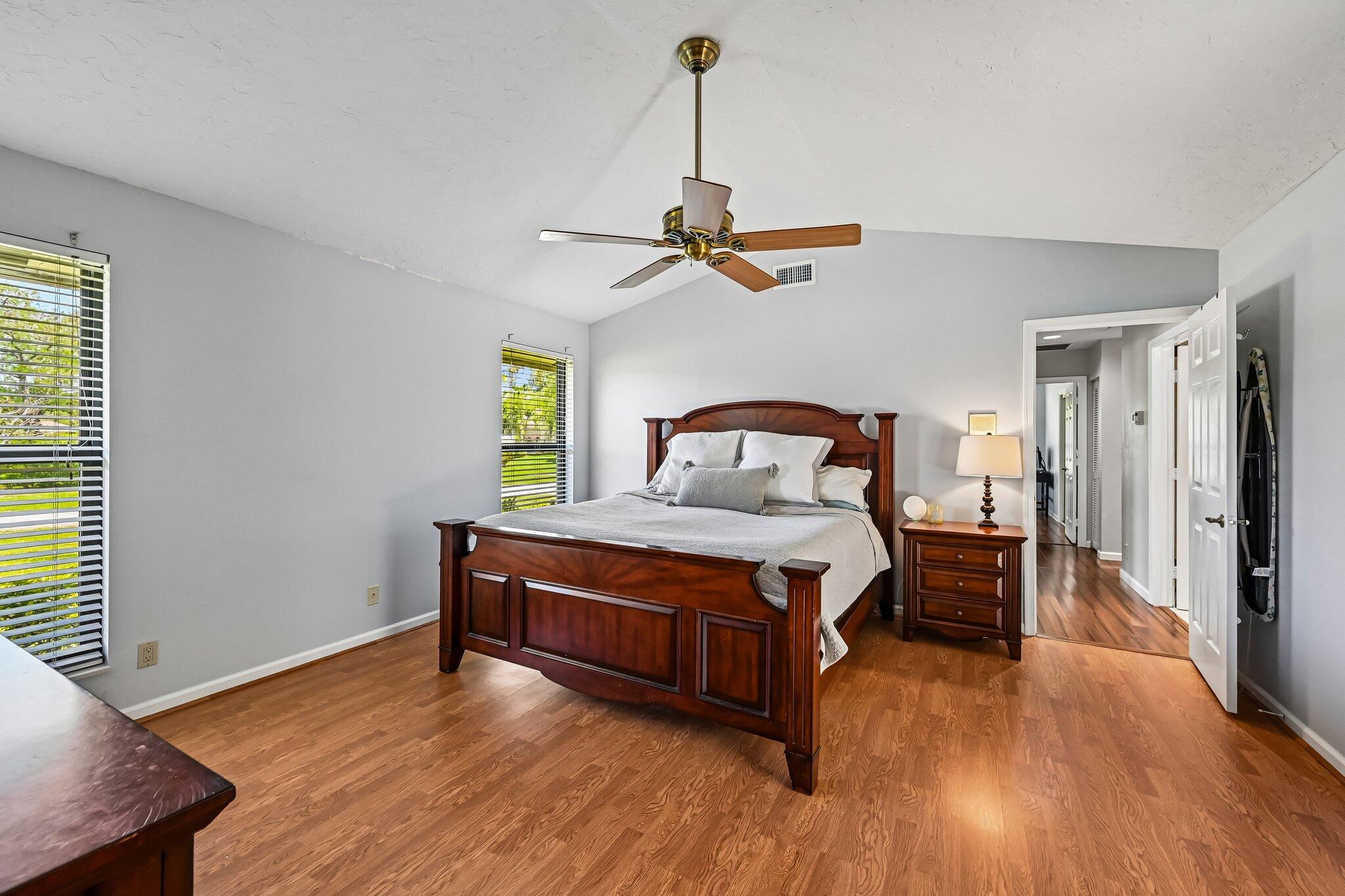 MEADOW WOOD OF THE LANDINGS AT WELLINGTO - Residential