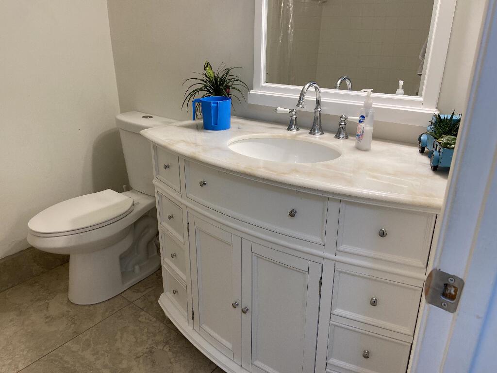 PINE SPRINGS PL 1 - Residential Lease