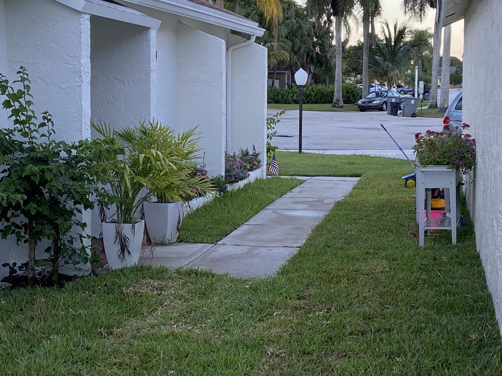 PINE SPRINGS PL 1 - Residential Lease