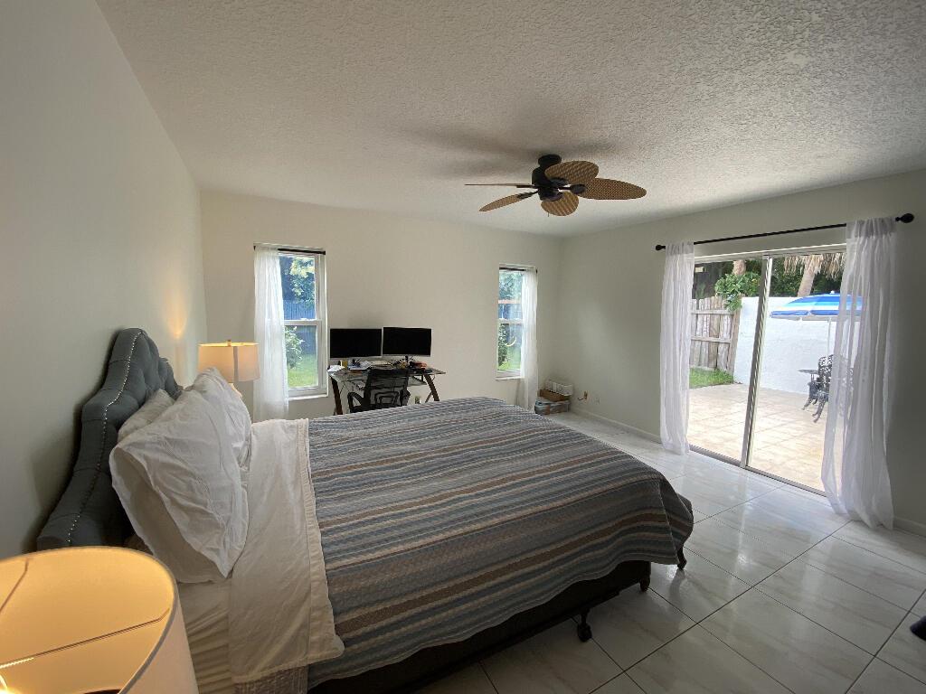 PINE SPRINGS PL 1 - Residential Lease