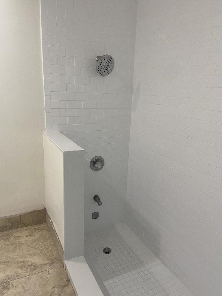 PINE SPRINGS PL 1 - Residential Lease