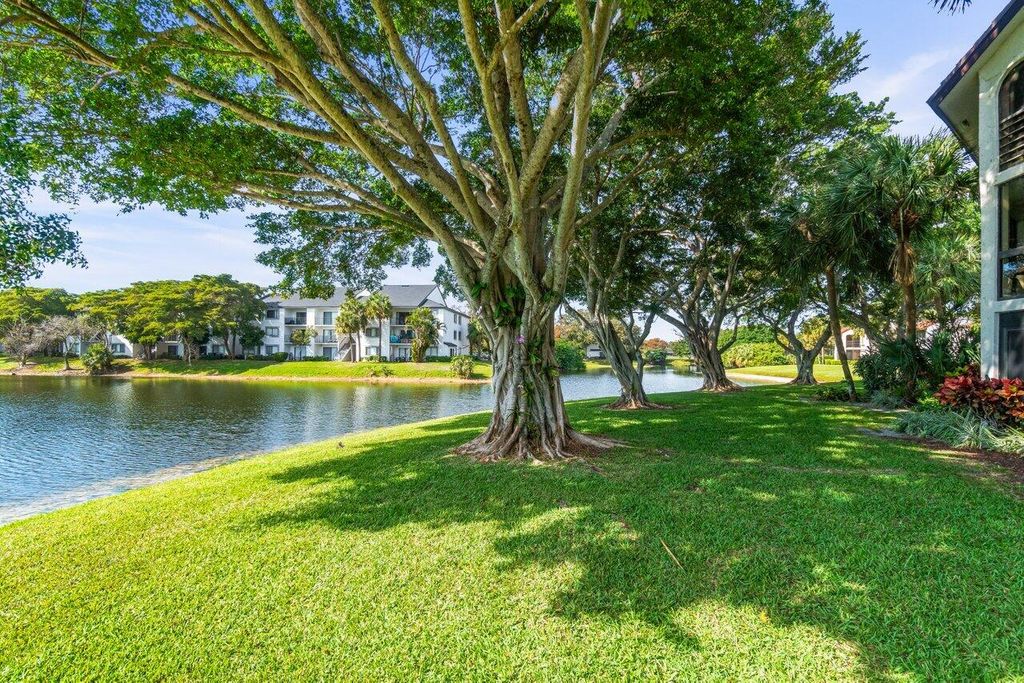 Photo of 5380 Cedar Lake Drive #303, Boynton Beach, FL 33437 (MLS # R11058147)