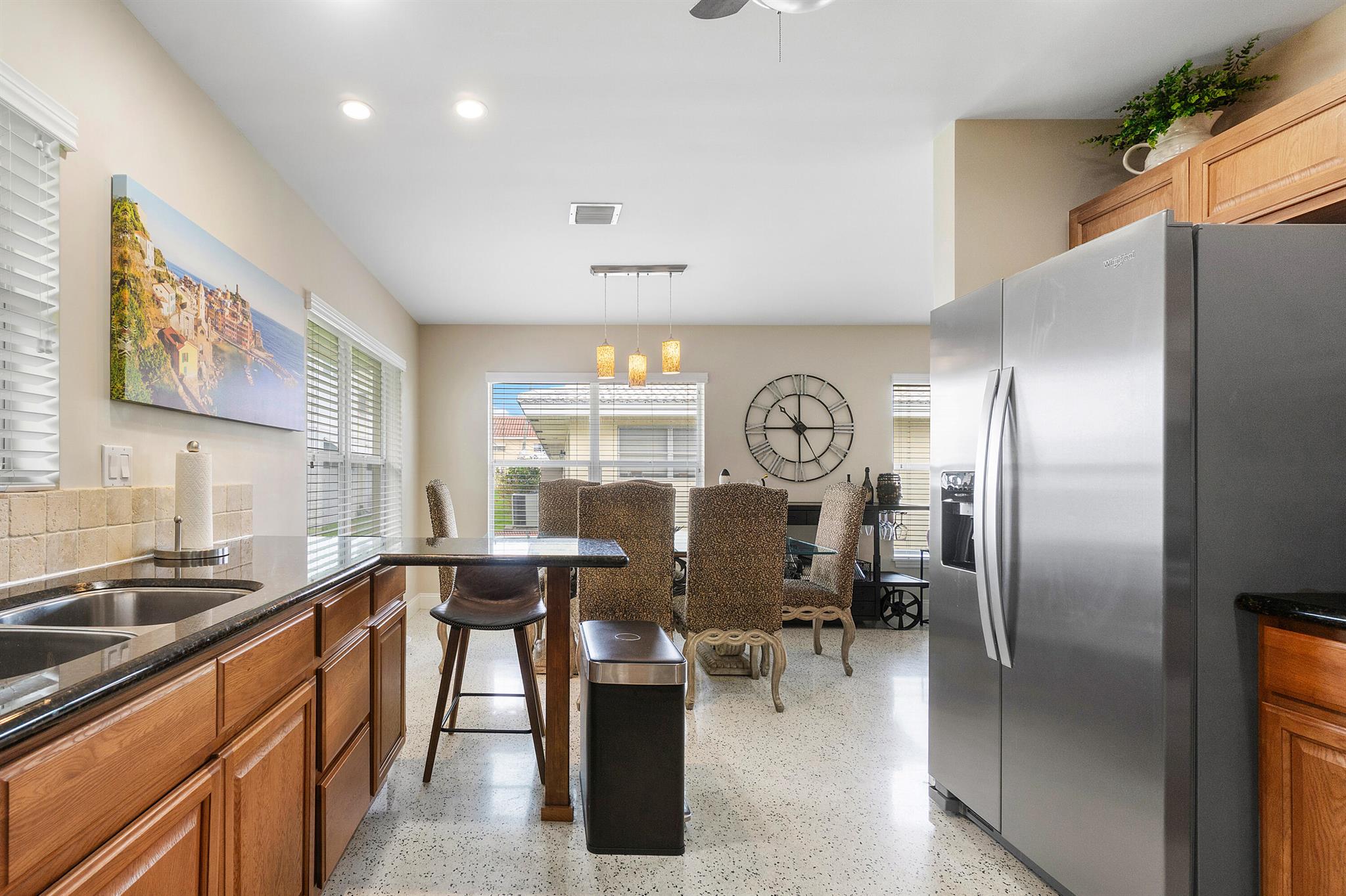 HARBOUR VILLAS - Residential Lease