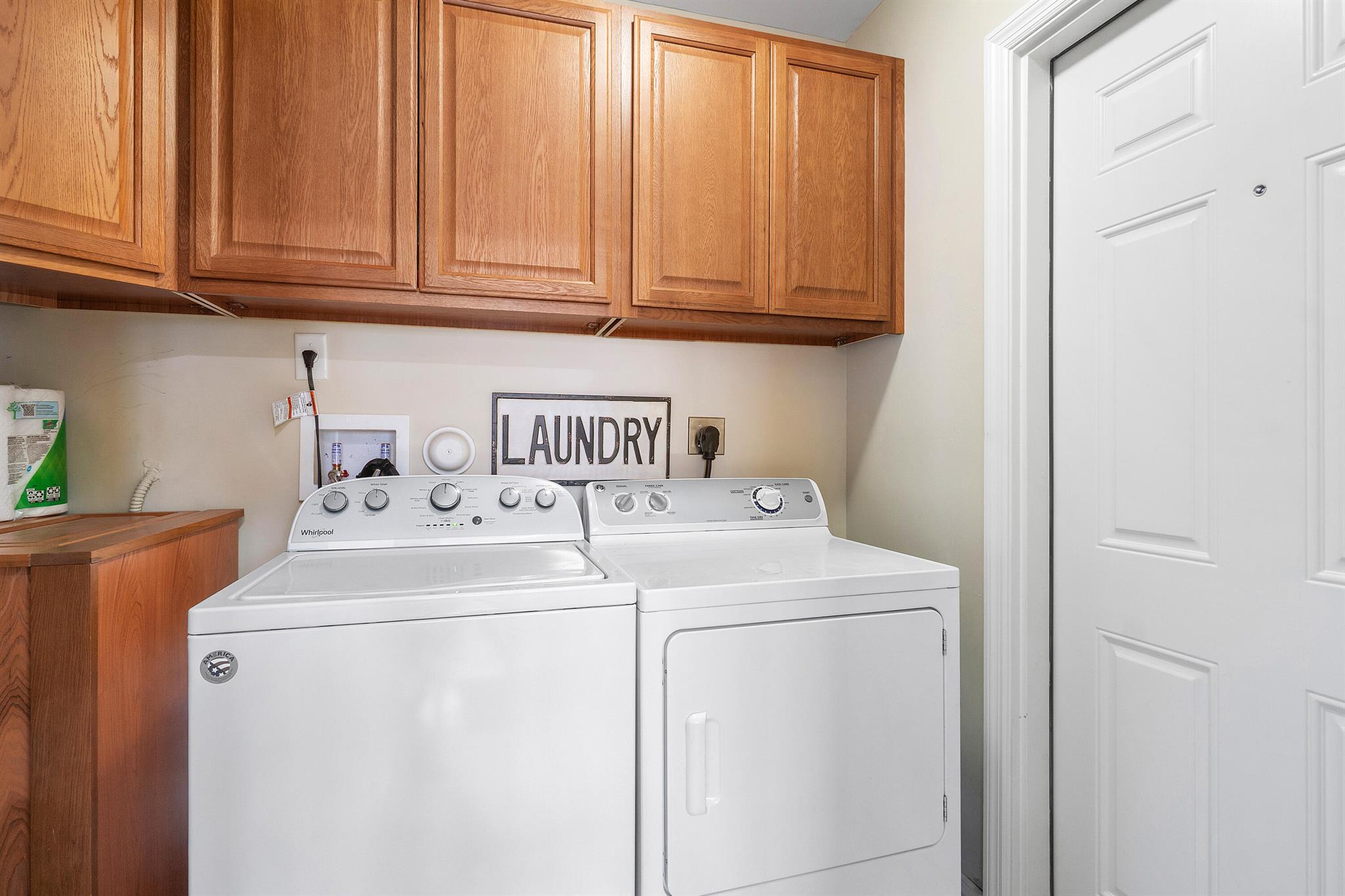 HARBOUR VILLAS - Residential Lease