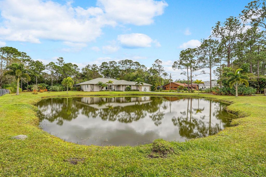 Photo of 16694 Mellen Lane, Jupiter, FL 33478 (MLS # R10947247)