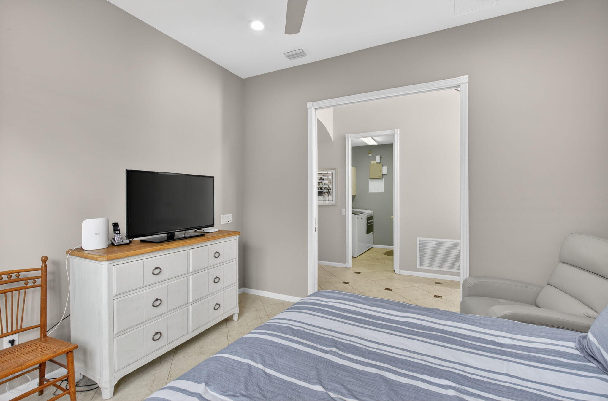 VALENCIA SHORES 5 - Residential