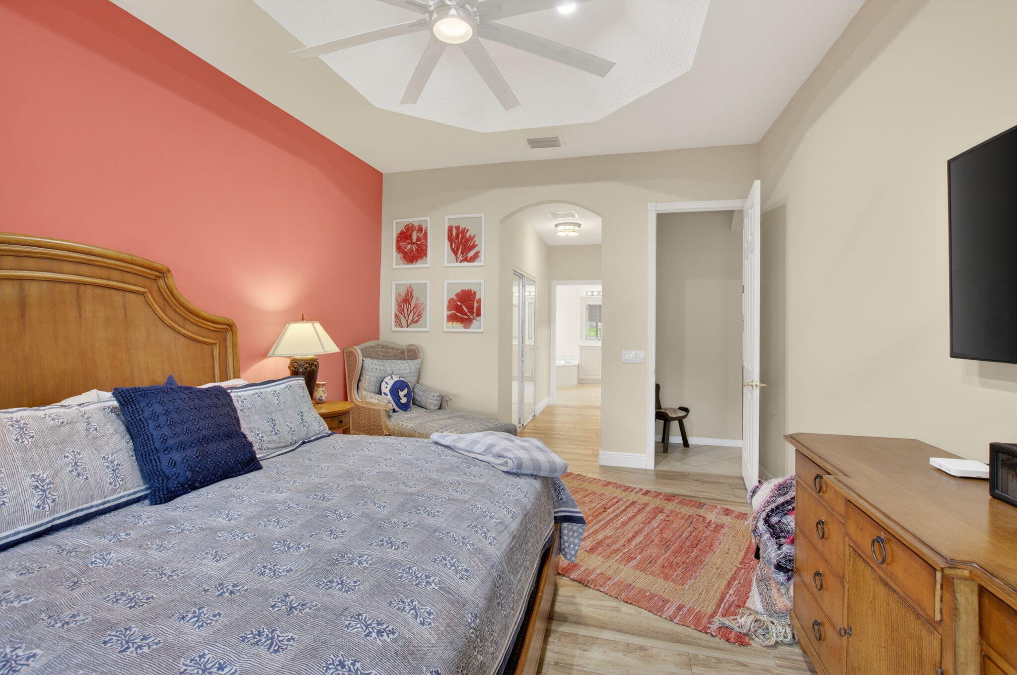 VALENCIA SHORES 5 - Residential